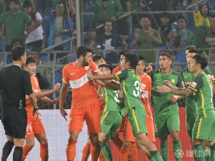 开云平台中国-里程碑夜！阿贾克斯绝杀压哨，德国杯赛前刷纪录，赛场秩序良好，赛季目标并未改变的简单介绍